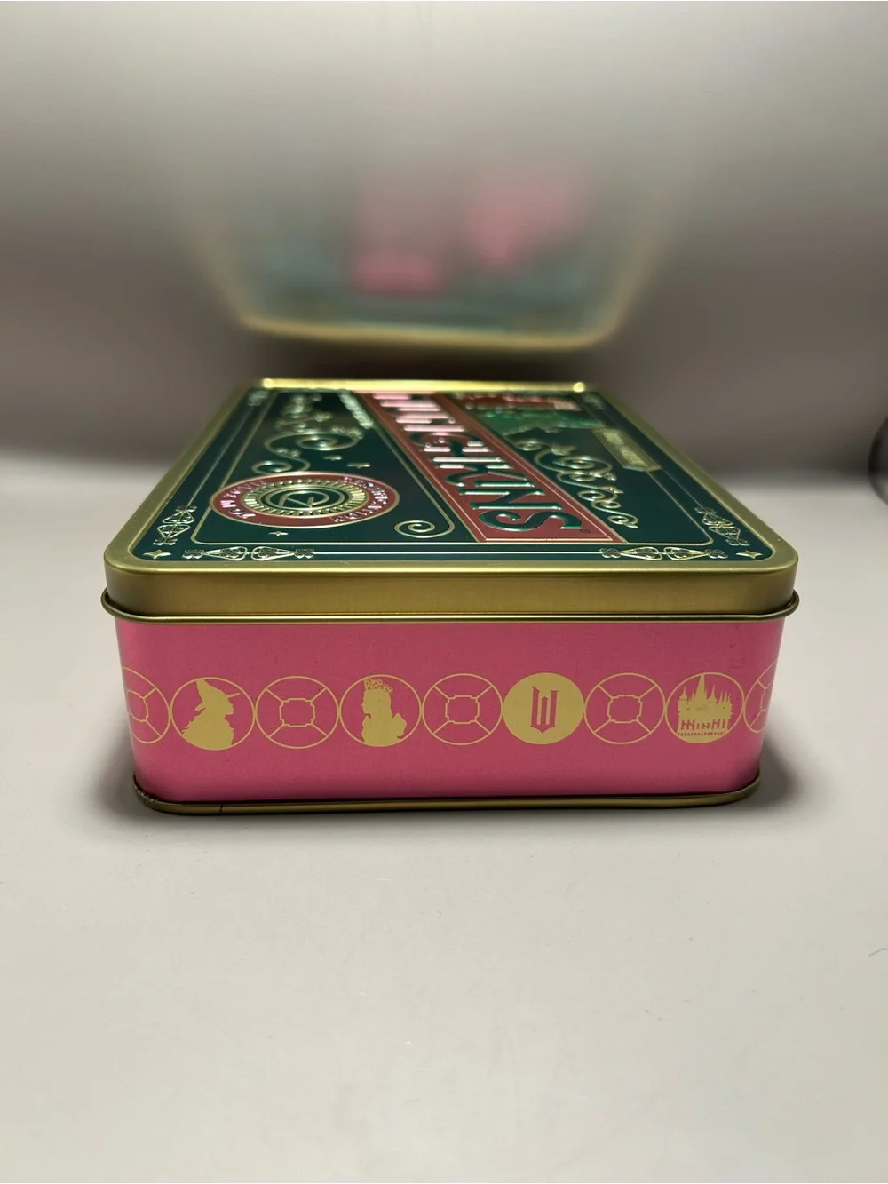 Dunkin' x Wicked Munchkins Tin Box - Collectable